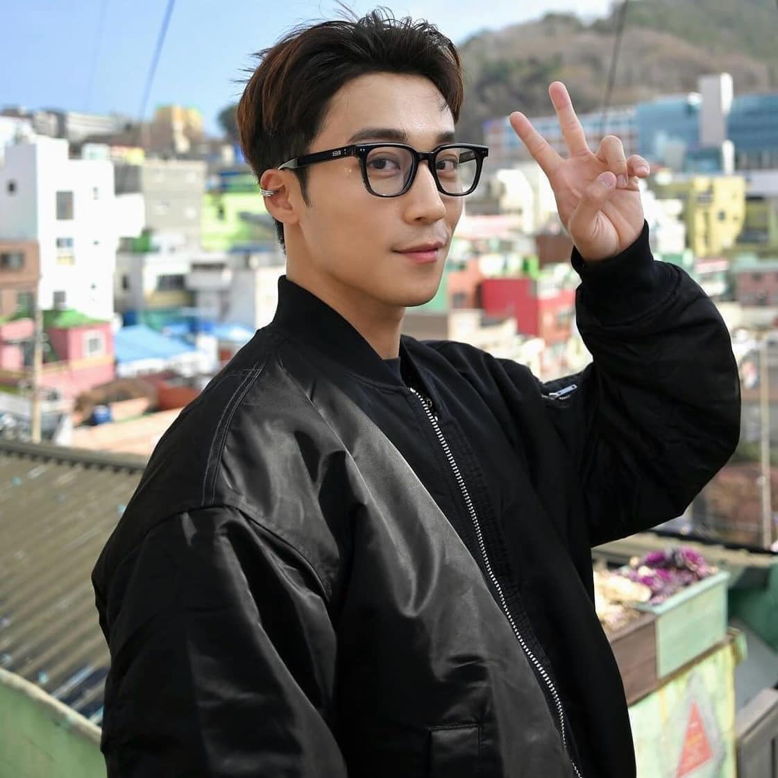 nam đeo kính GENTLE MONSTER GM EVAN (01)