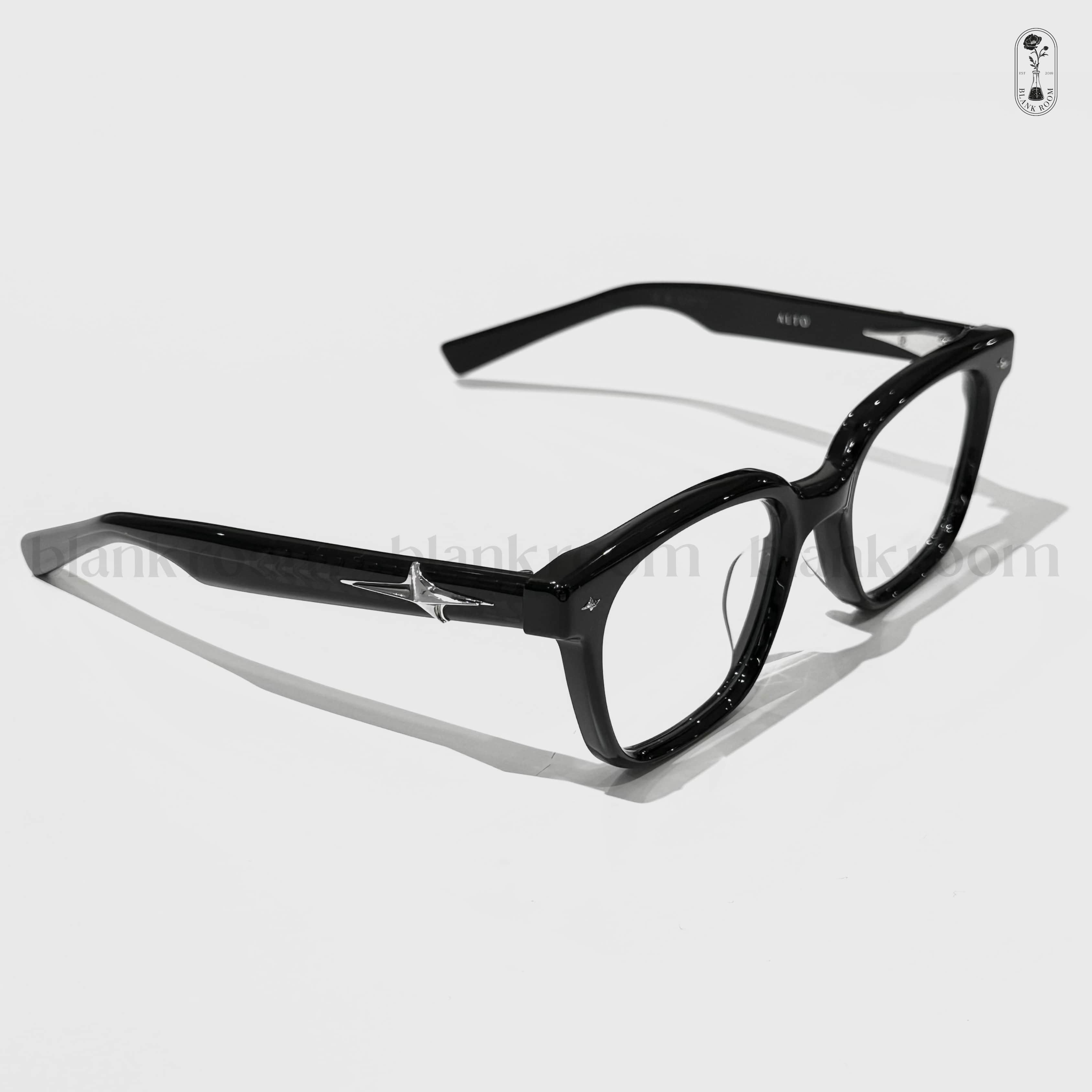 Gentle Monster - GM Alto 01 – Blank Room
