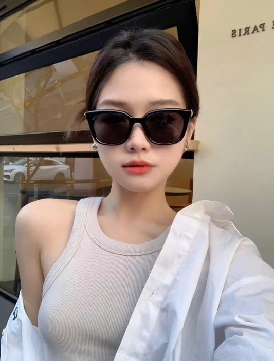 wearing GENTLE MONSTER GM BILLY (01)