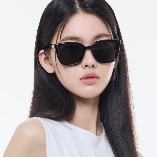 wearing Gentle Monster (GM) Bloomo (01)