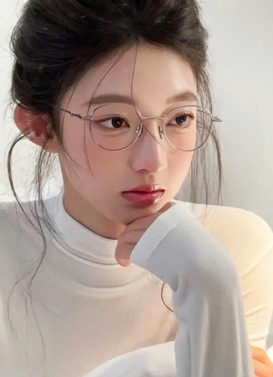 wearing GENTLE MONSTER GM EP (02)