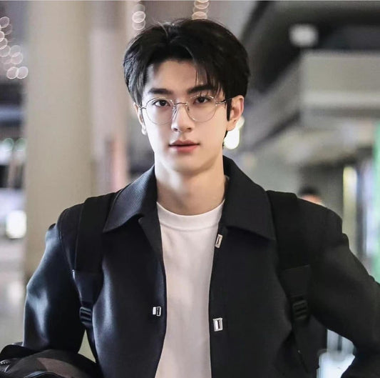 wearing GENTLE MONSTER GM EP (031)