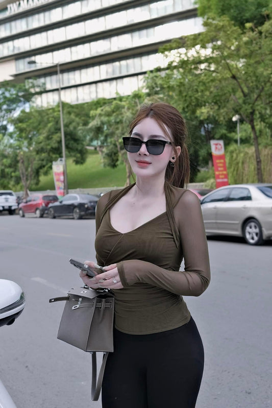 wearing GENTLE MONSTER PLOT (01)