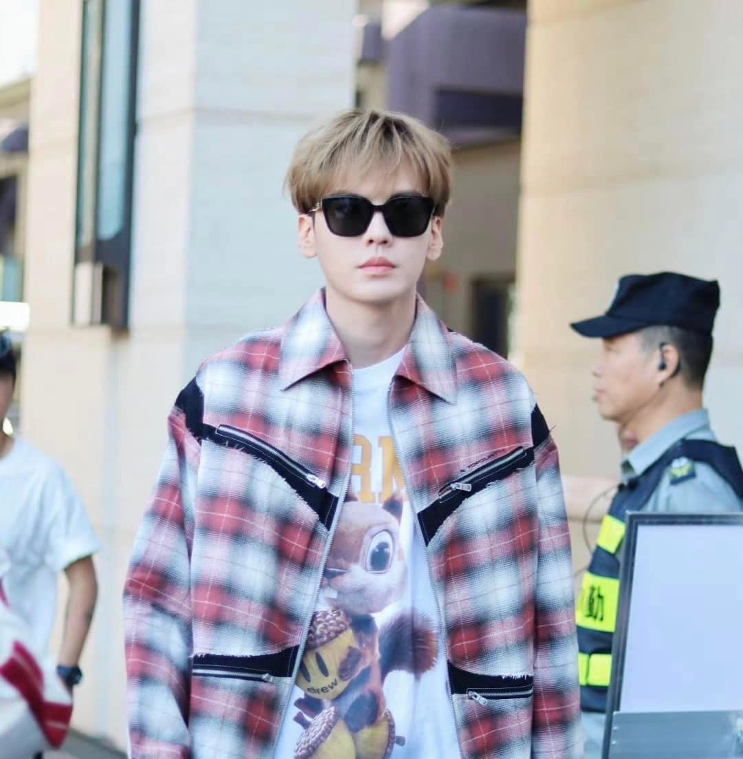 nam mang kính GENTLE MONSTER PLOT (01)