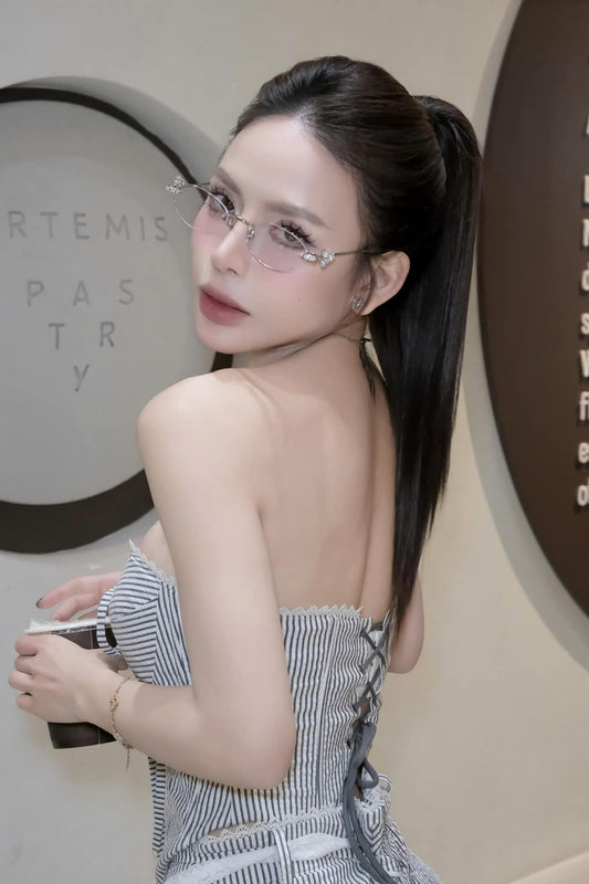 wearing GENTLE MONSTER ORORA (02)