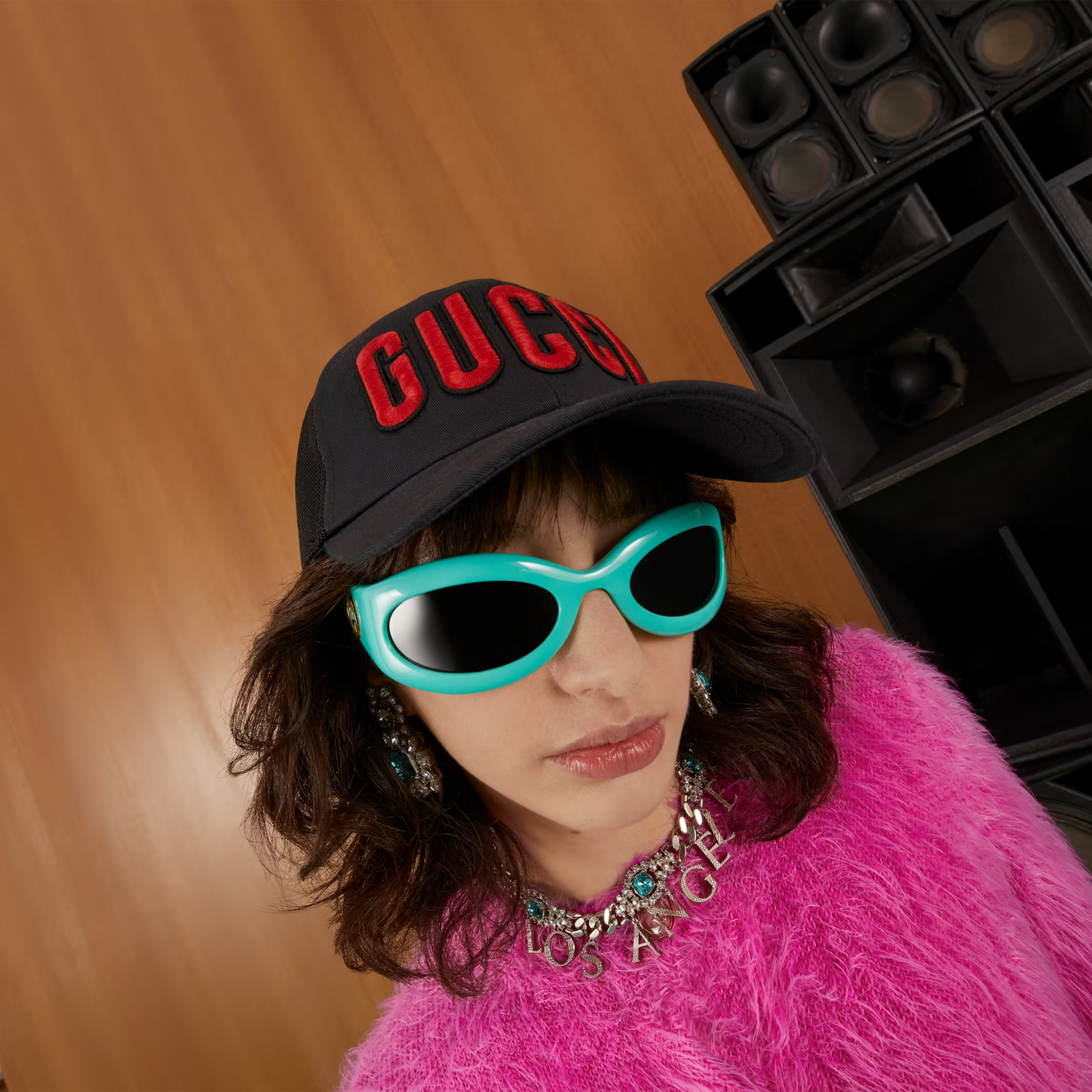 nữ đội nón GUCCI BASEBALL HAT WITH GUCCI PATCH BLACK 701324 4HAOY 1060
