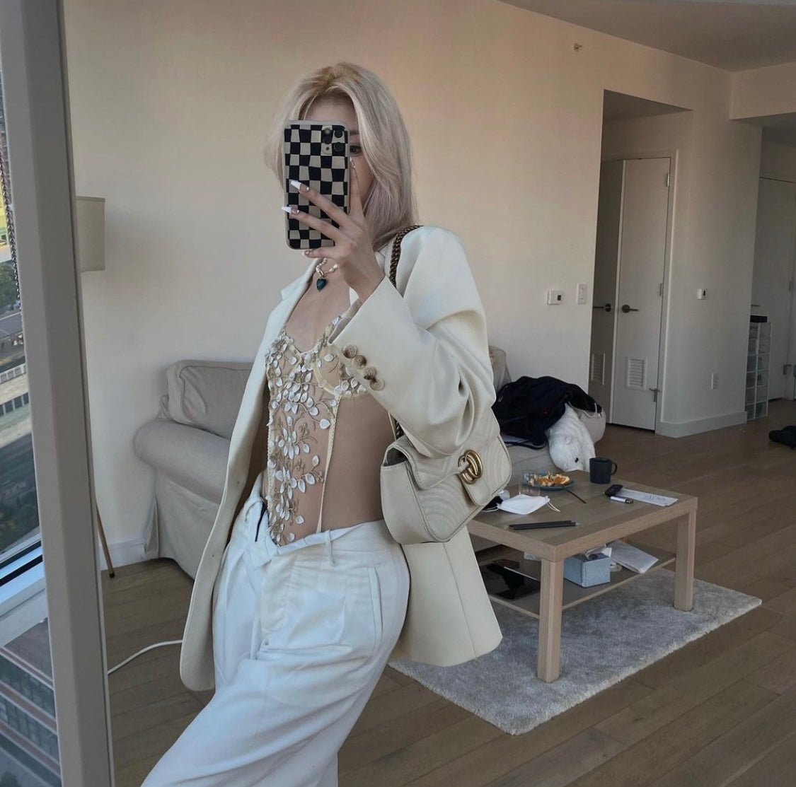 wearing GUCCI GG MARMONT MEDIUM SHOULDER BAG WHITE 443497 DTDIT 9022