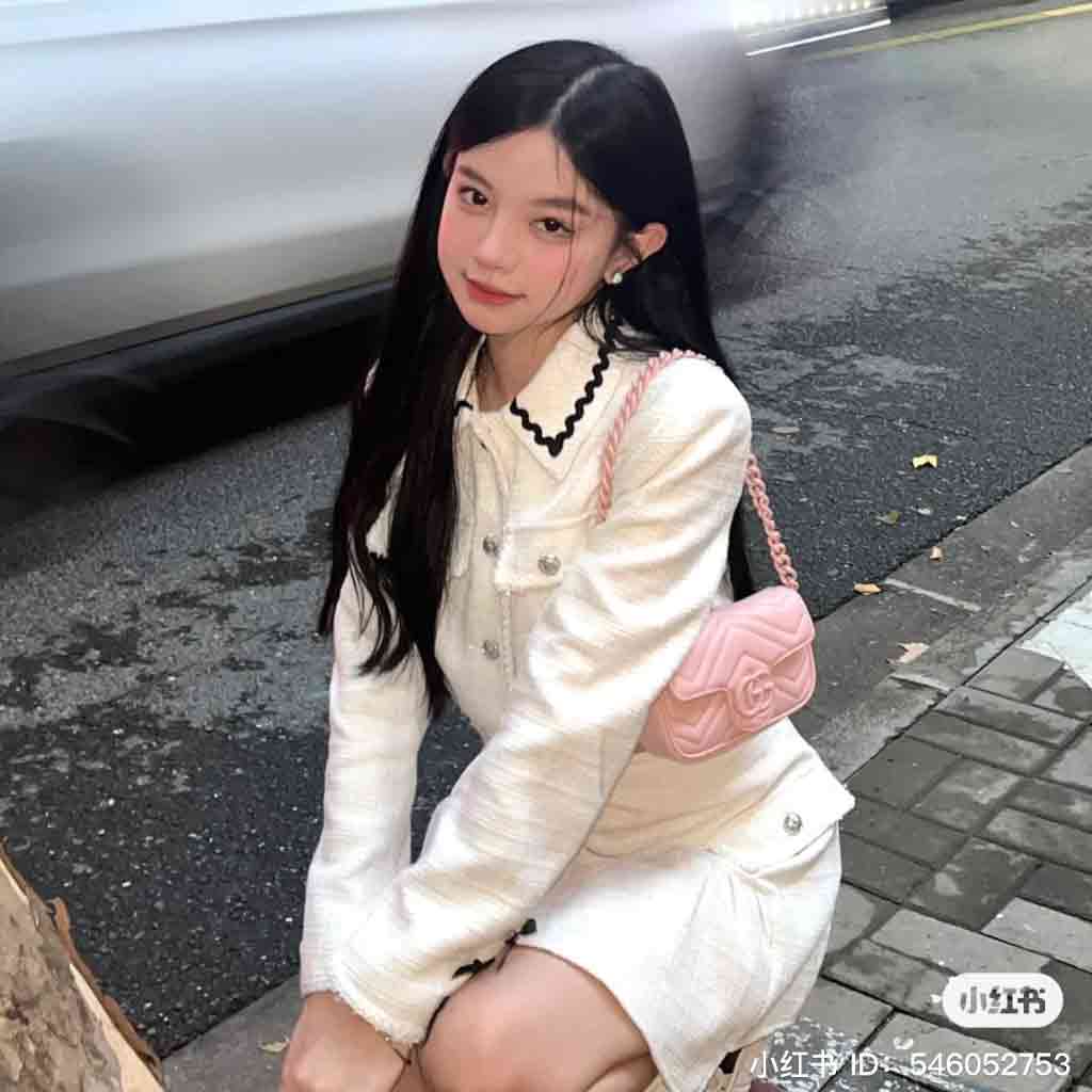 mẫu mang túi GUCCI GG MARMONT MINI BAG IN LIGHT PINK LEATHER 476433 AACX4 5909