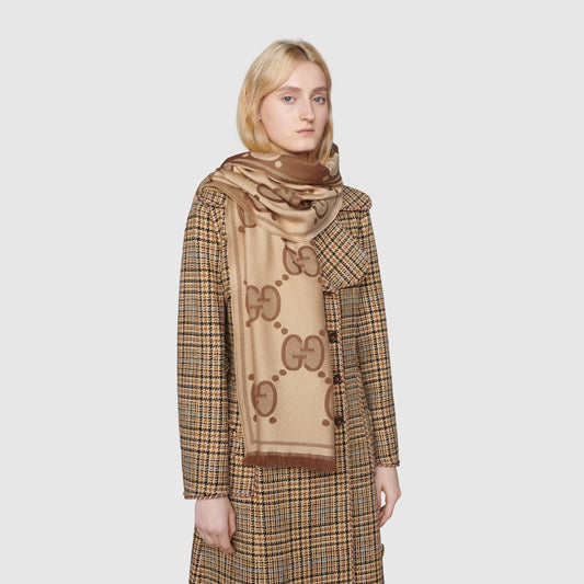 khăn quàng choàng GUCCI GG WOOL JACQUARD SCARF BEIGE AND BROWN 581537 3G200 9764 Blankroom hà nội, việt nam.