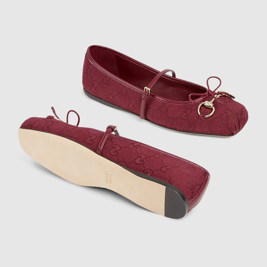 tổng thể giày Gucci Women's Horsebit Ballet Flat Rosso Ancora 821220 FAD8F 8546
