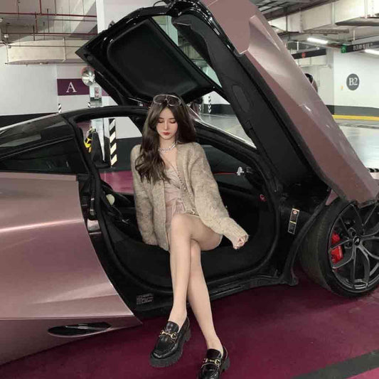 wearng GUCCI LEATHER LUG SOLE BEE LOAFER WITH HORSEBIT 577236 DS800 1000