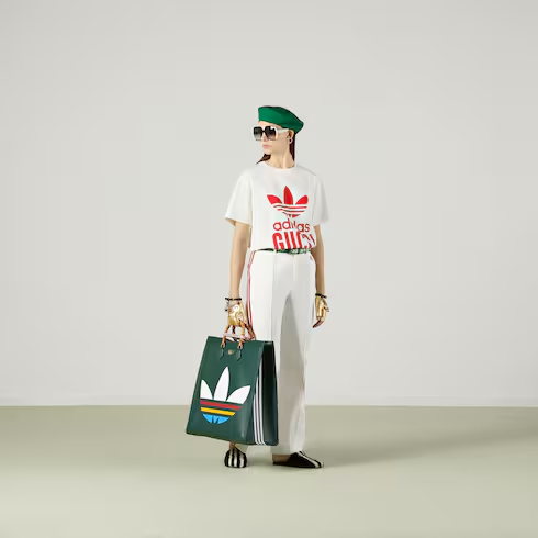 wearing GUCCI X ADIDAS SPECULUM MAJUS T-SHIRT IN WHITE 717422 XJEXI 9095