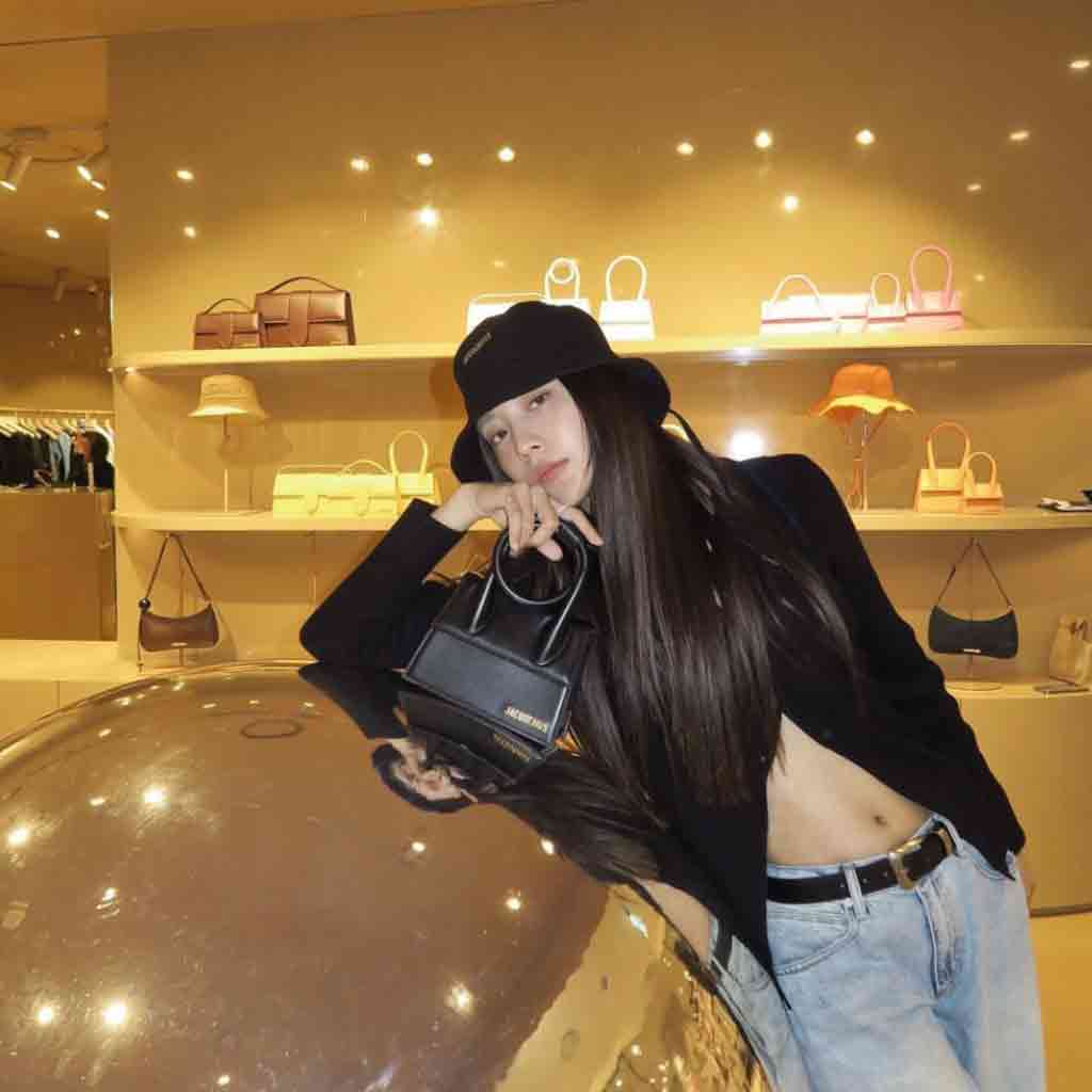 jacquemus le chiquito noeud black blank room hà nội