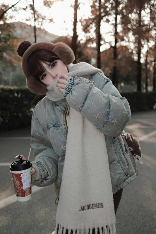 wearing Jacquemus The Moisson Scarf Multi-Beige 236AC574-5087-015