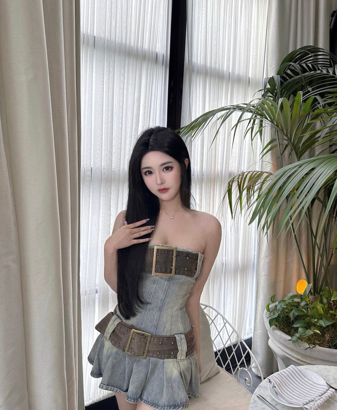 mẫu mang váy nữ JADED LONDON CHELSEA DENIM KILT MINI DRESS Authentic tại BlankRoom Việt Nam