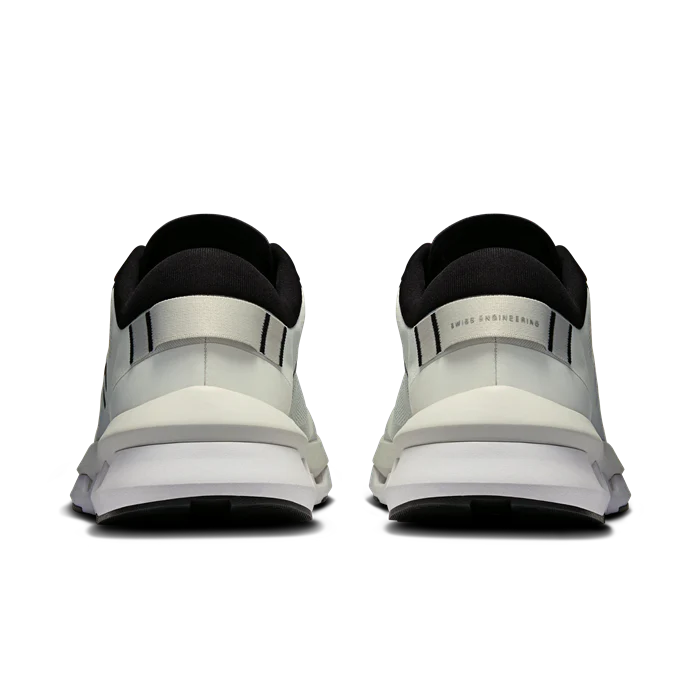 ON RUNNING SNEAKERS (05)