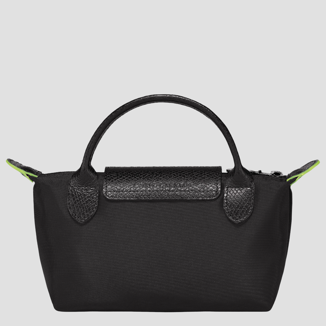 mặt sau túi LONGCHAMP LE PLIAGE GREEN POUCH WITH HANDLE BLACK RECYCLED CANVAS 34175919001