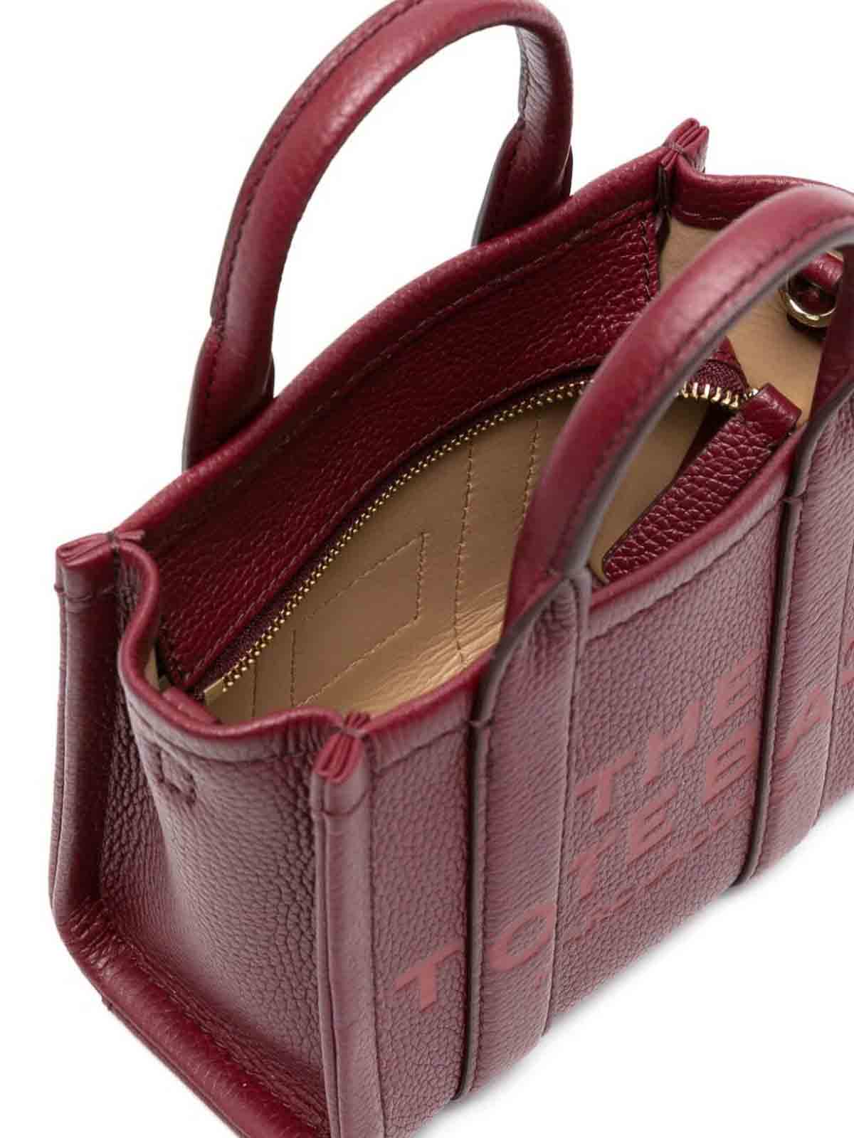 chi tiết túi MARC JACOBS THE LEATHER CROSSBODY TOTE BAG CHERRY