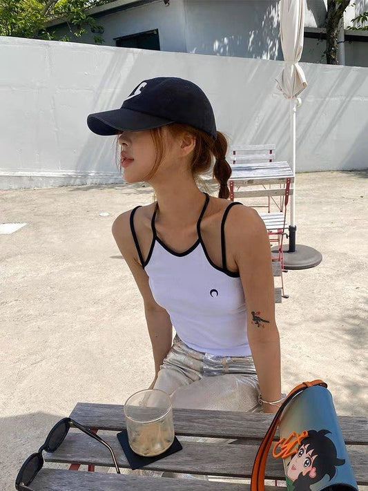 mẫu mặc áo MARINE SERRE TENNIS COURT TOP WHITE T353SS23W