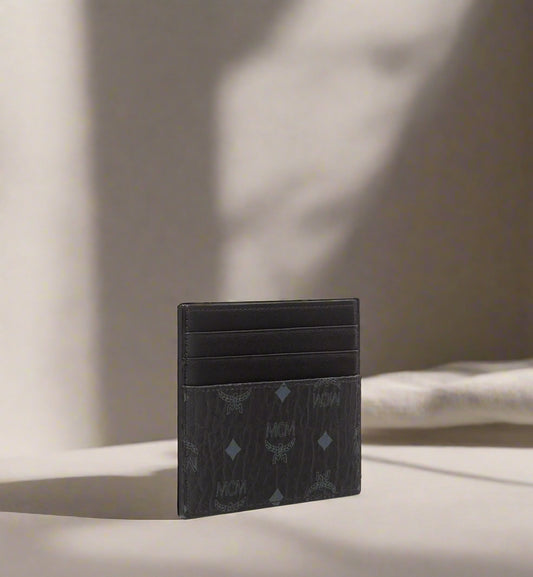 tổng thể ví đựng thẻ