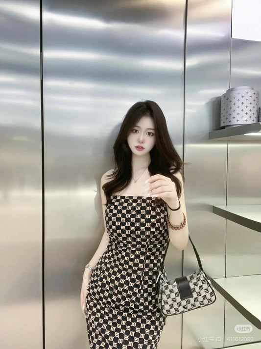 nữ mặc váy MISBHV BLACK MONOGRAM SPAGHETTI MINI DRESS 3021W131
