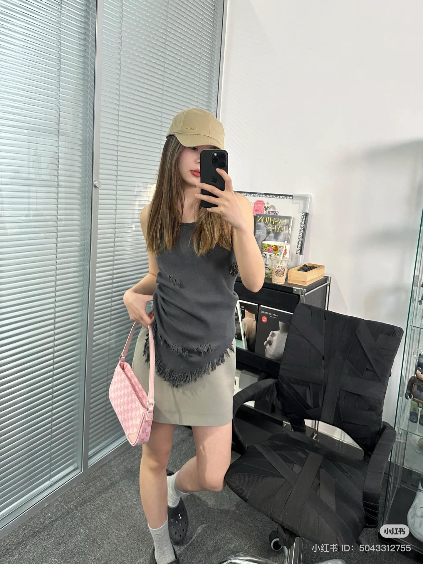 nữ mang túi MISBHV BUBBLEGUM JACQUARD MONOGRAM 90S BAG MINI 231A400