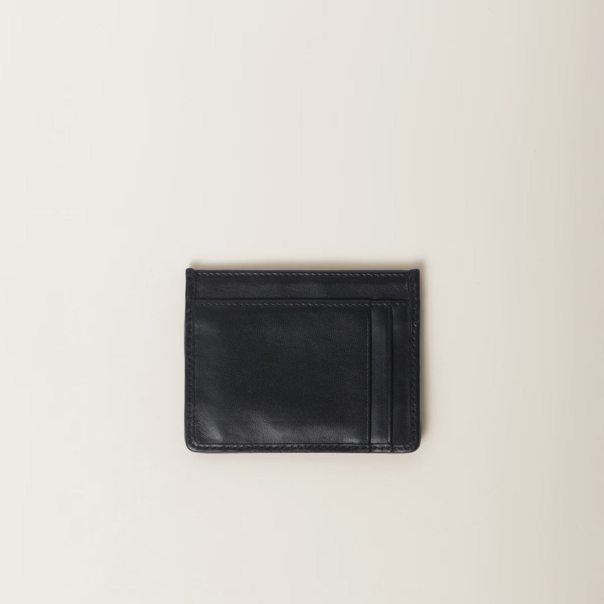mặt sau card holder