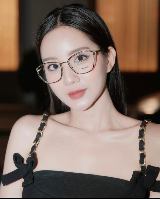mẫu nữ đeo kính MIU MIU MU 53UV 5AK1O1 CAT-EYE EYEGLASSES Authentic