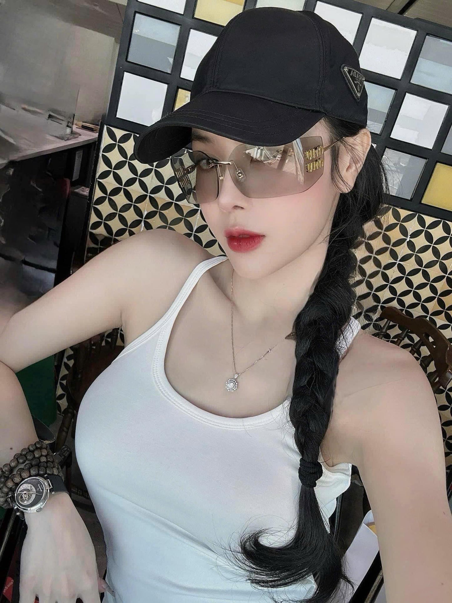 wearing MIU MIU RUNWAY MU54YS 5AK30B SUNGLASSES LIGHT GRAY LENSES SMU54Y_E5AK_FE30B_C_080