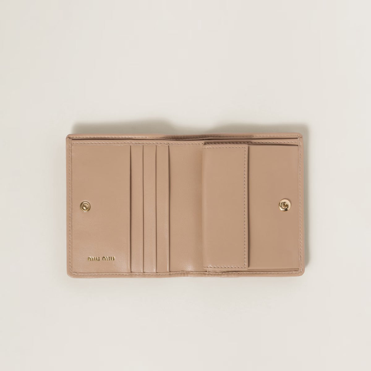 mặt trong MIU MIU SAND BEIGE SMALL MATELASSÉ NAPPA LEATHER WALLET 5MV204_2FPP_F0036