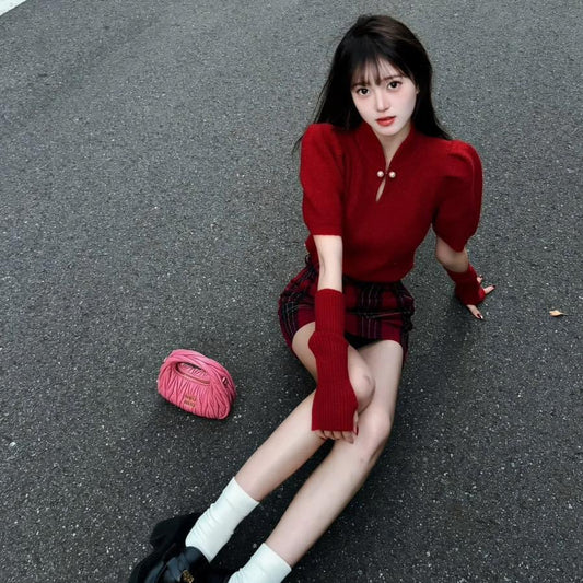 wearing MIU MIU WANDER MATELASSÉ NAPPA LEATHER HOBO MINI BAG IN BEGONIA PINK 5BP078 N88 F0638