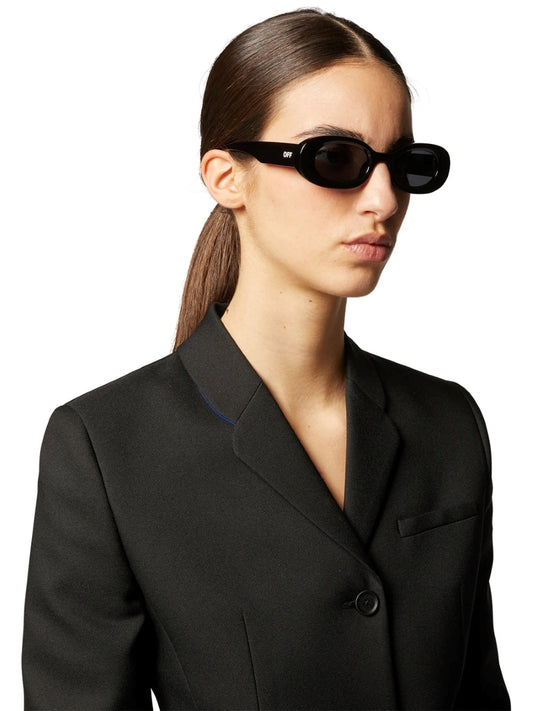 nữ đeo kính OFF-WHITE BLACK AMALFI SUNGLASSES OERI087F23PLA0011007