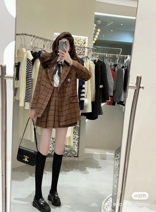 mẫu mang PRADA PATENT LEATHER LOAFERS IN BLACK 1D329N_069_F0002_F_025