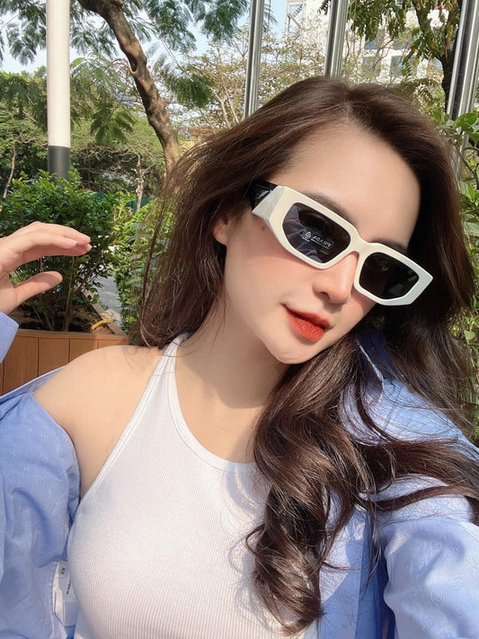 mẫu mang PRADA PR 09ZSF 1425S0 SUNGLASSES