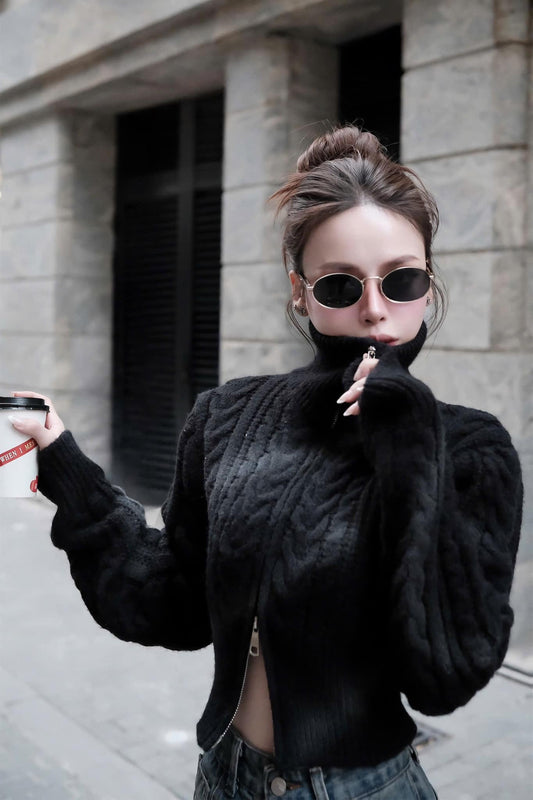 wearing PRADA PR 65ZS ZVN09T SUNGLASSES SPR65Z_EZVN_FE09T_C_055