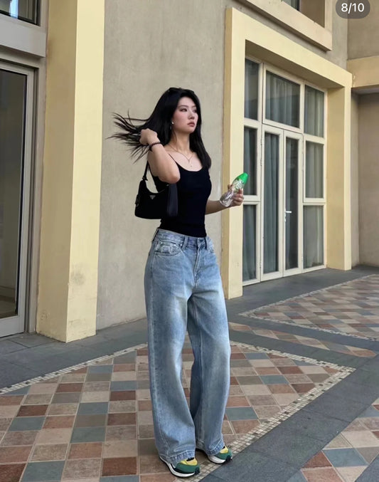 mẫu nữ mang PRADA RE-EDITION 2005 RE-NYLON AND SAFFIANO MINI BAG BLACK 1NE204_R064_F0002