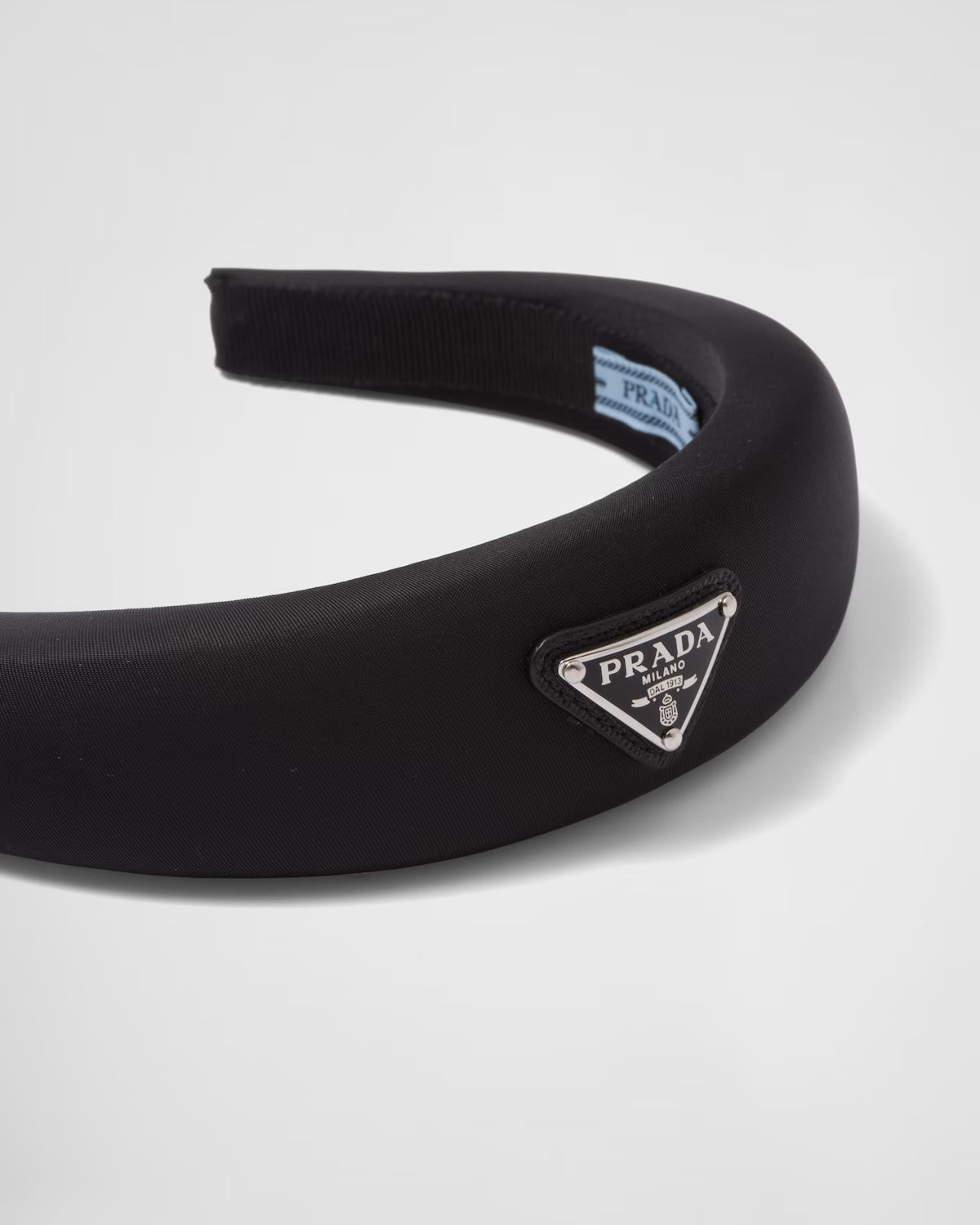 chi tiết PRADA RE-NYLON BLACK HEADBAND 1IH019_2DMI_F0002