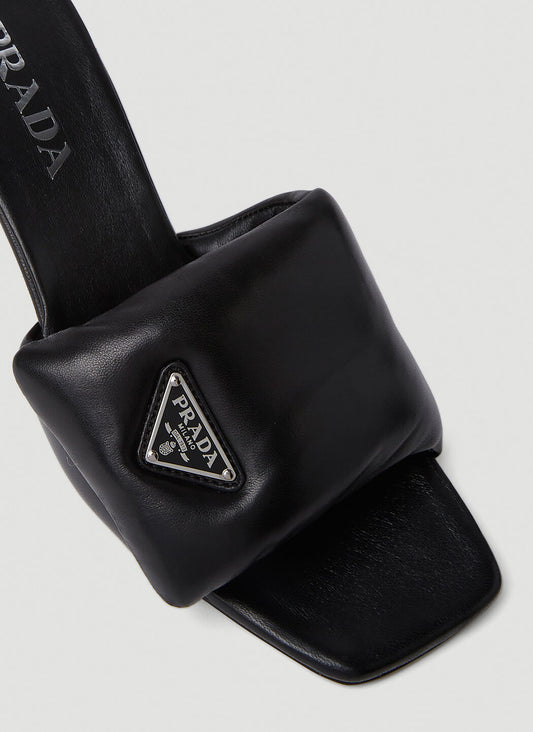 chi tiết cận chất liệu Prada Soft Padded Nappa Sandals in Black 1XX654_2DL8_F0002