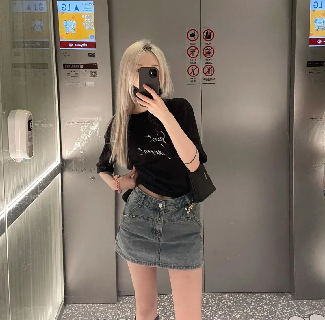 áo SAINT LAURENT SIGNATURE LOGO BLACK T-SHIRT 480406YB1GN9787 authentic