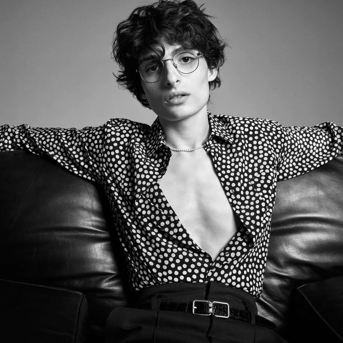 mẫu mang kính SAINT LAURENT SL 555 OPT 002 SILVER EYEGLASSES