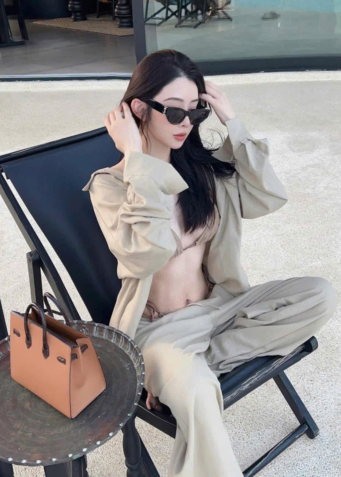 outfit cùng kính