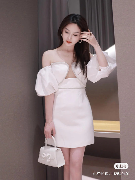 mẫu mang túi SELF-PORTRAIT THE BOW MINI IN WHITE WITH ENAMEL AW22-309