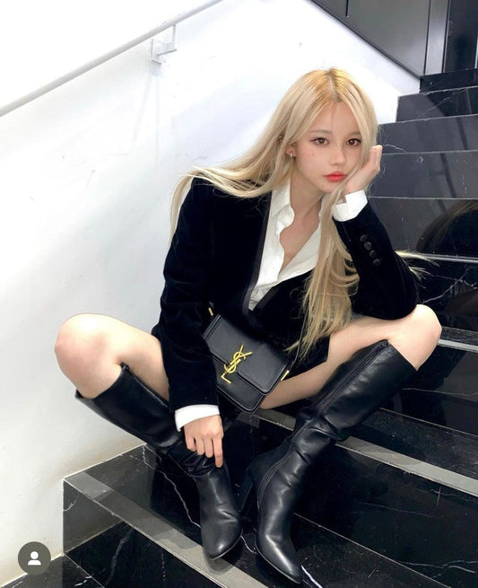 mẫu đeo túi SOLFERINO BLACK SMALL SATCHEL IN BOX SAINT LAURENT 6343060SX0W1000