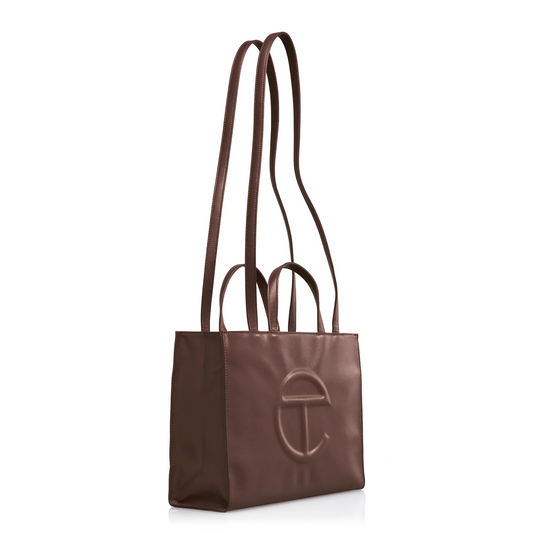 tổng thể túi TELFAR MEDIUM SHOPPING BAG CHOCOLATE
