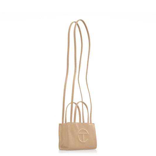 tổng thể túi TELFAR SMALL SHOPPING BAG CREAM