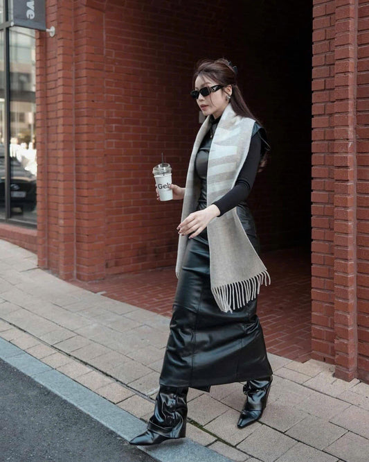 wearing The Jacquemus Scarf Grey 226AC435-5007-950