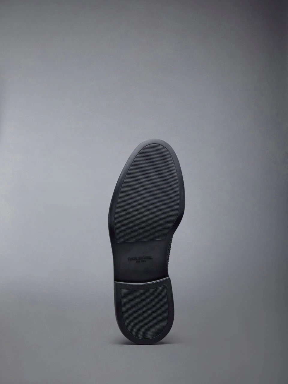 đế giày THOM BROWNE BLACK RUBBER SOLE LONGWING BROGUE MFD002H-00198-001