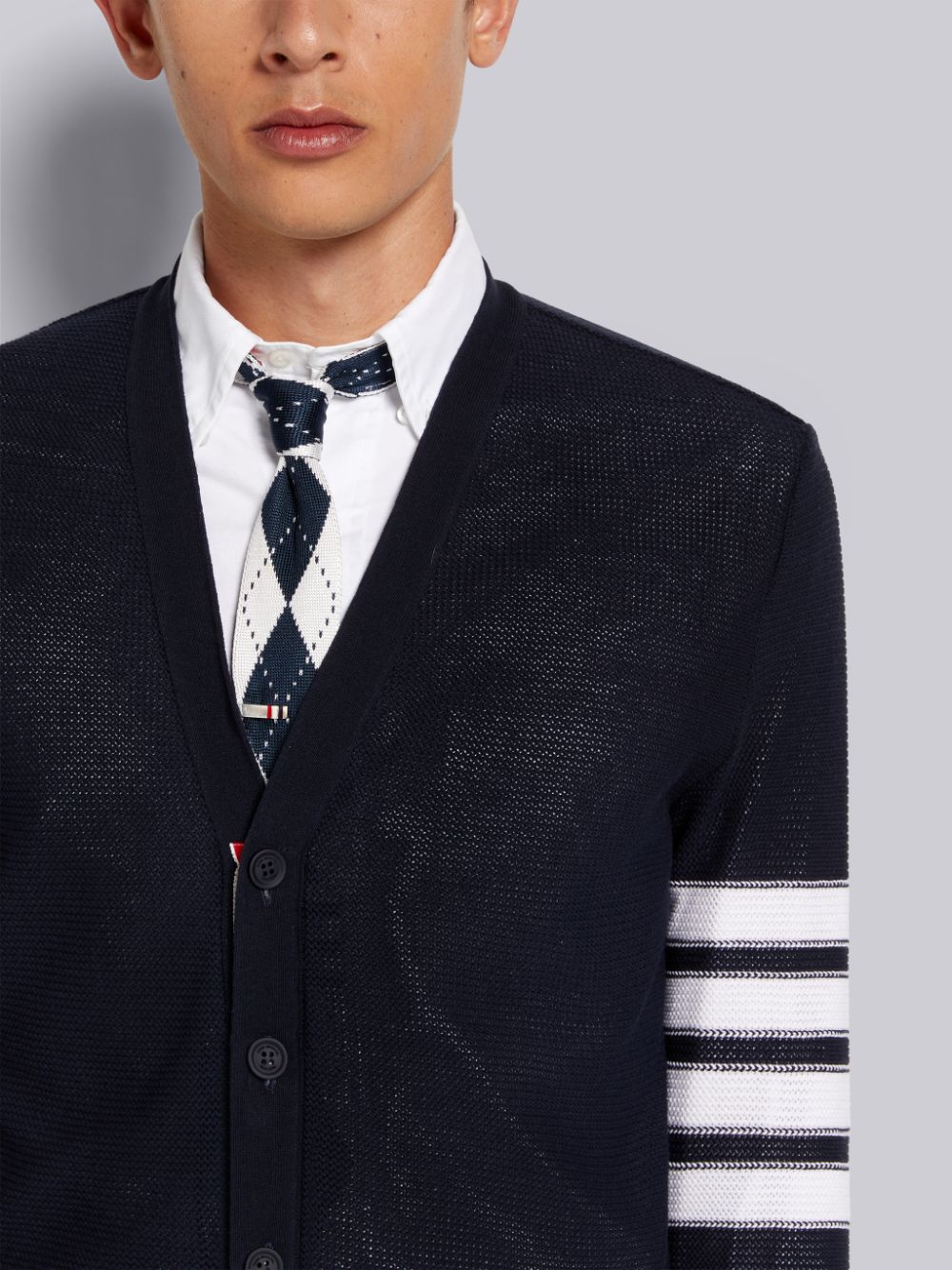 chi tiết THOM BROWNE NAVY OPEN RUSSEL KNIT 4-BAR V-NECK CARDIGAN MJT306A07897415