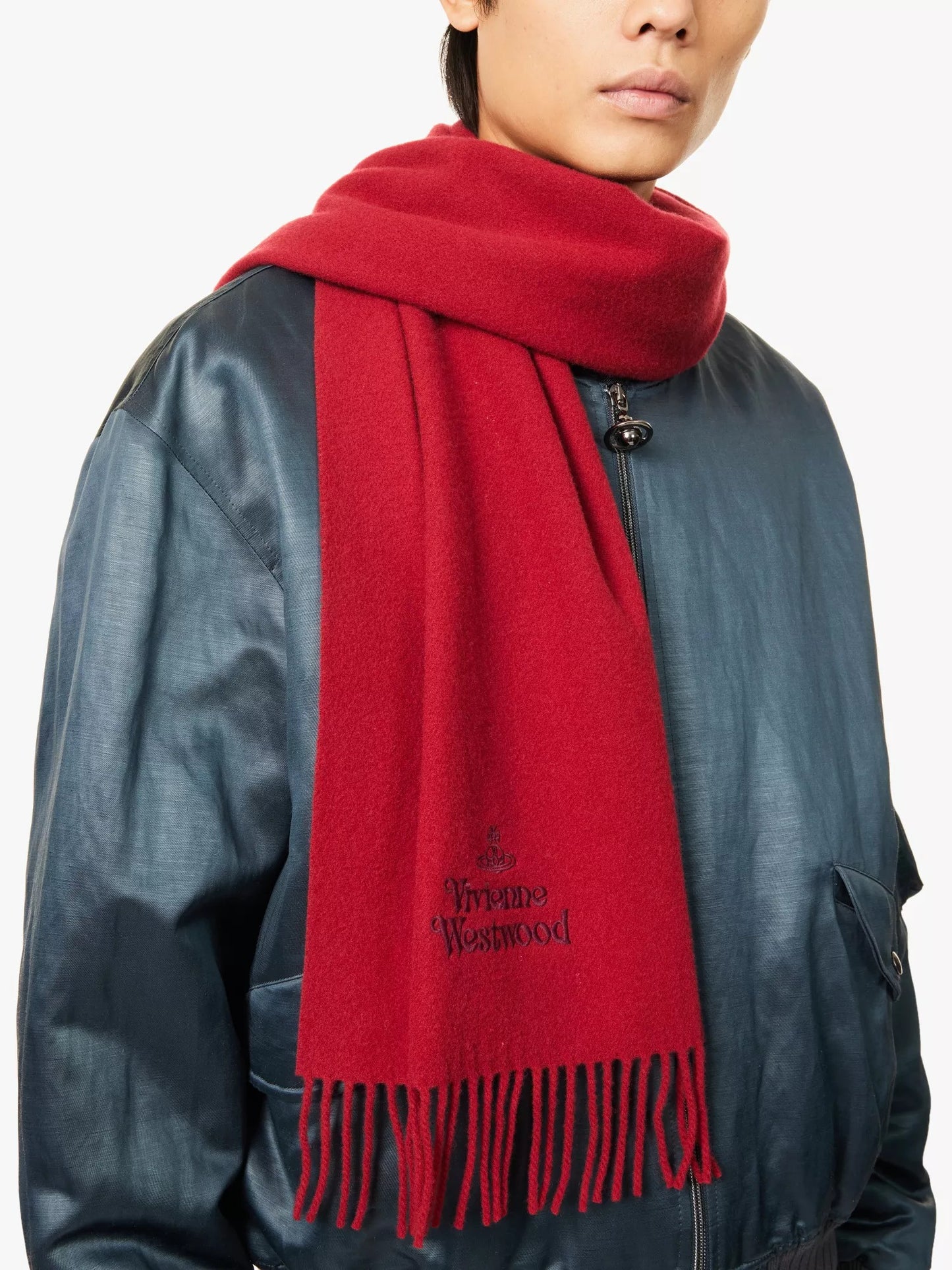 nam đeo khăn Vivienne Westwood Embroidered Scarf Red 81030007-W00Q7