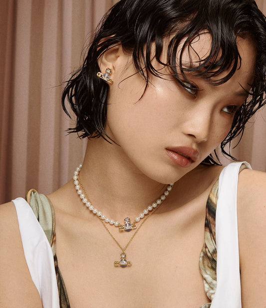 wearing Vivienne Westwood Kitty Pearl Gold Violet 6301011O-02R767 8050889844402